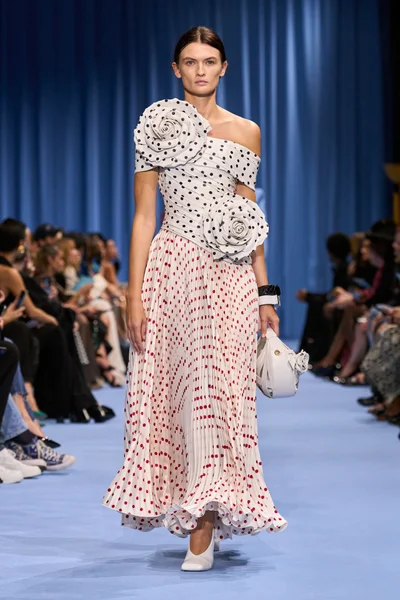 Look 22